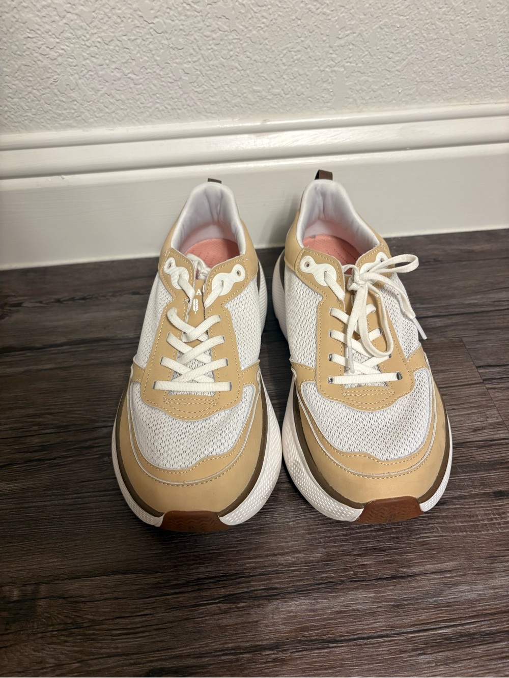 REVITALIGN White and Tan Mesh Athletic Sneakers